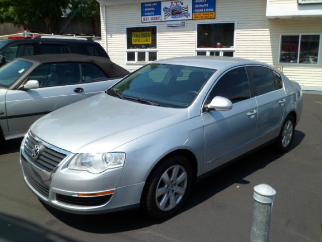 2006 Volkswagen Passat 4DR SDN LE V6 AT