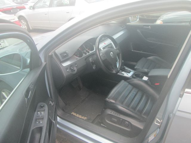 2006 Volkswagen Passat 2003 GMC Savana