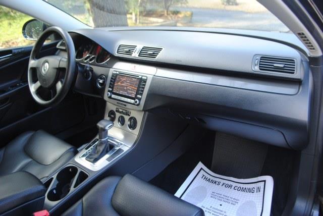 2007 Volkswagen Passat SLT Crew Cab 4WD DRW