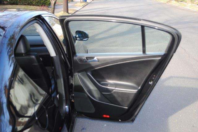 2007 Volkswagen Passat SLT Crew Cab 4WD DRW