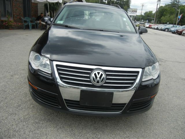 2007 Volkswagen Passat 2003 GMC Savana