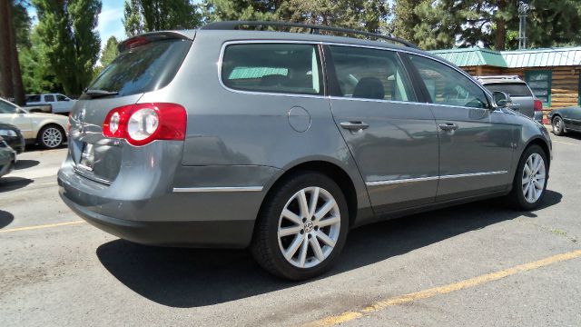 2007 Volkswagen Passat X 4x4 6 Cyl