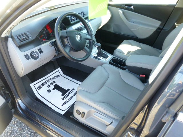 2007 Volkswagen Passat Base