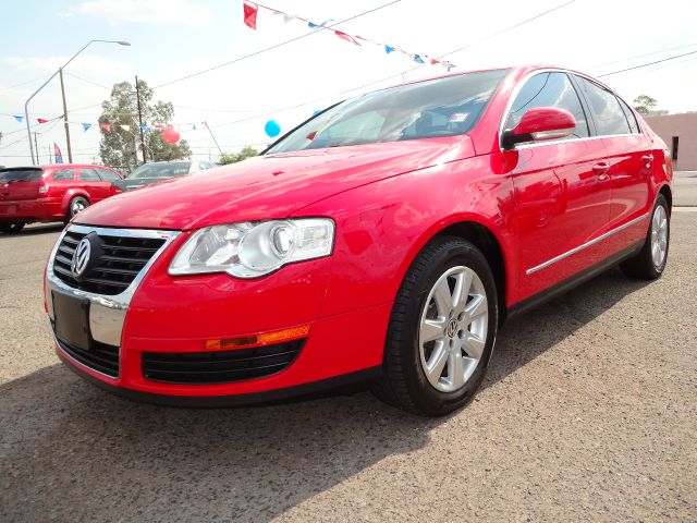 2008 Volkswagen Passat Series 4