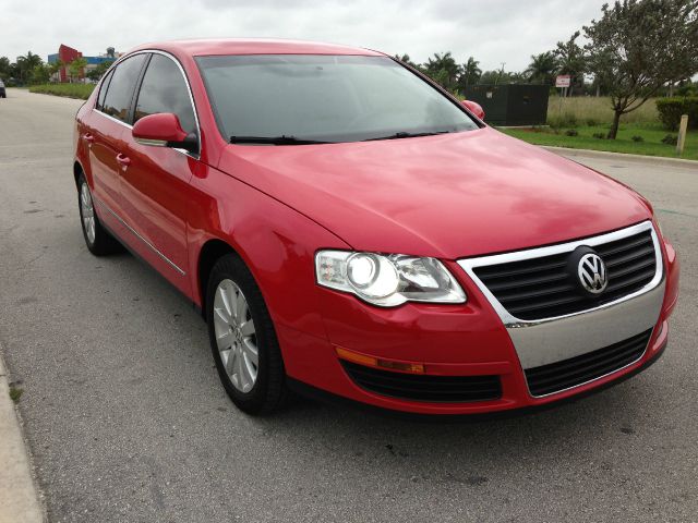 2008 Volkswagen Passat Series 4