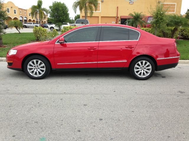 2008 Volkswagen Passat Series 4