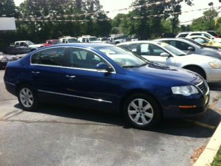 2008 Volkswagen Passat Series 4