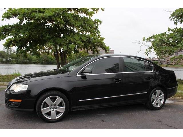 2009 Volkswagen Passat 4x4 LTZ
