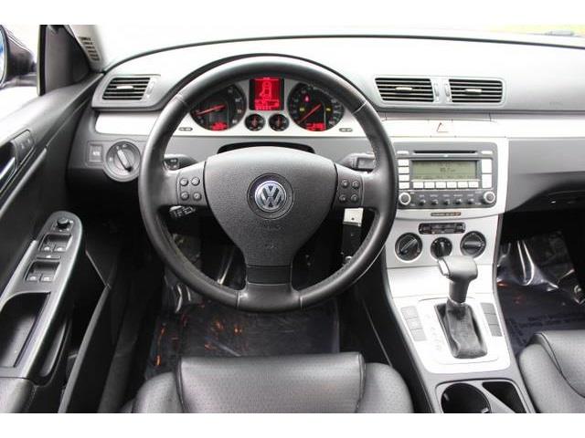 2009 Volkswagen Passat 4x4 LTZ
