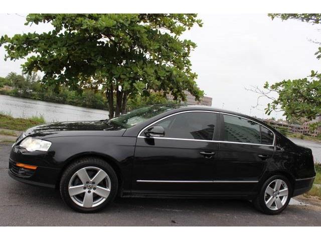 2009 Volkswagen Passat 4x4 LTZ
