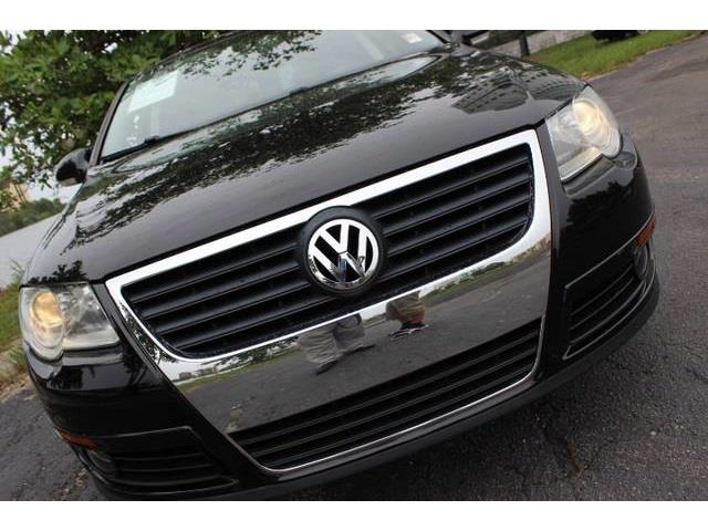 2009 Volkswagen Passat 4x4 LTZ