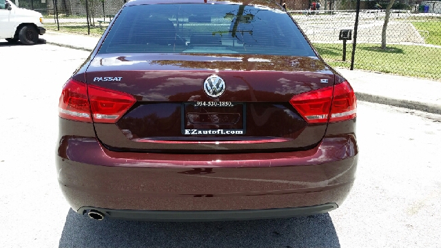 2012 Volkswagen Passat XLT Xcab5.4