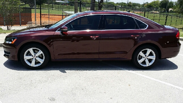 2012 Volkswagen Passat XLT Xcab5.4