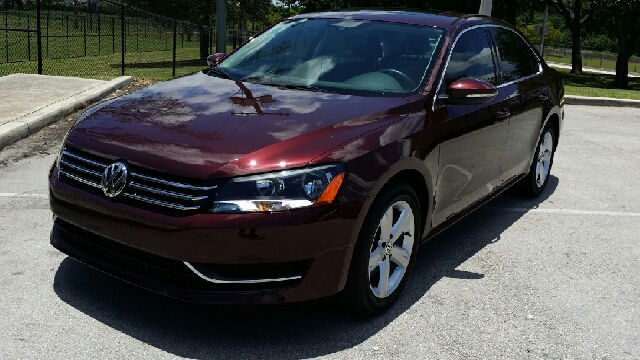 2012 Volkswagen Passat XLT Xcab5.4