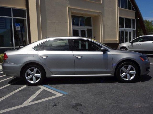 2012 Volkswagen Passat AWD EX