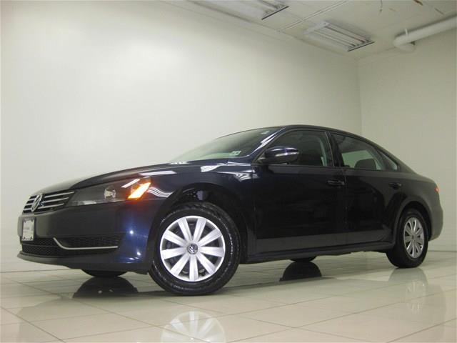 2012 Volkswagen Passat XR