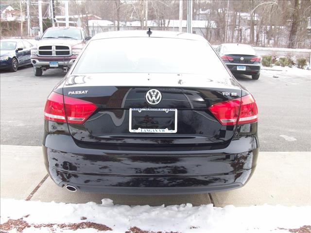 2012 Volkswagen Passat AWD EX