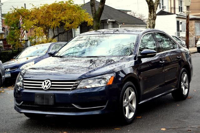 2012 Volkswagen Passat XLT Xcab5.4