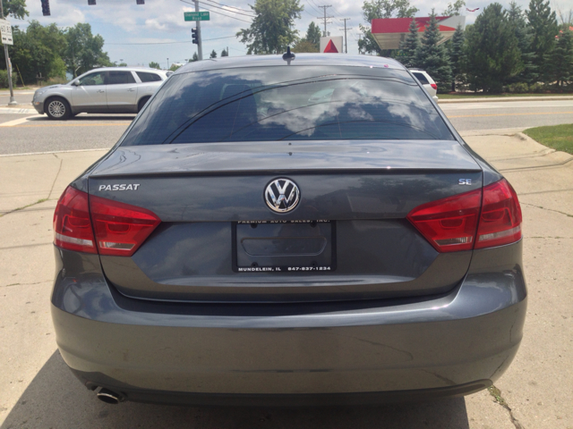 2012 Volkswagen Passat Mainstreet Sedan