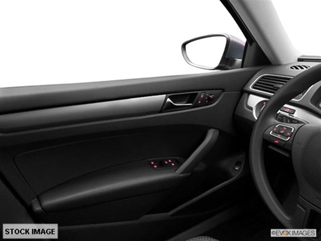 2012 Volkswagen Passat Unknown