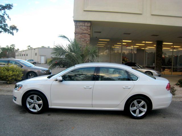 2012 Volkswagen Passat XLT Xcab5.4