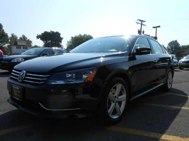 2013 Volkswagen Passat XLT Xcab5.4