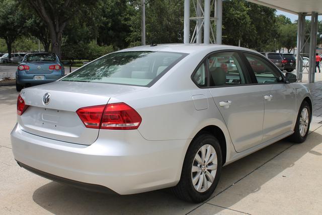 2013 Volkswagen Passat Pickupslt Quad Cab SWB 4WD 4x4 Truck