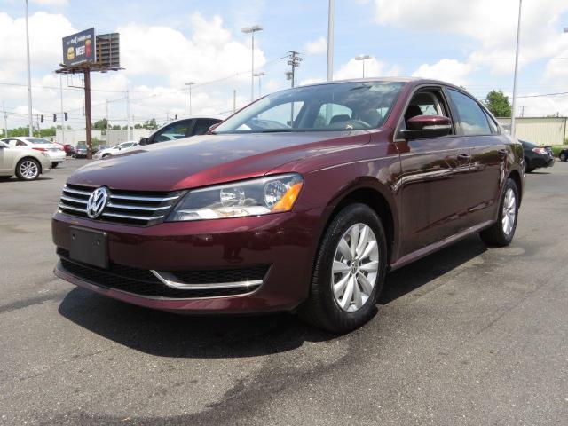 2013 Volkswagen Passat Crew Cab 4X4