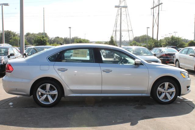 2013 Volkswagen Passat AWD EX