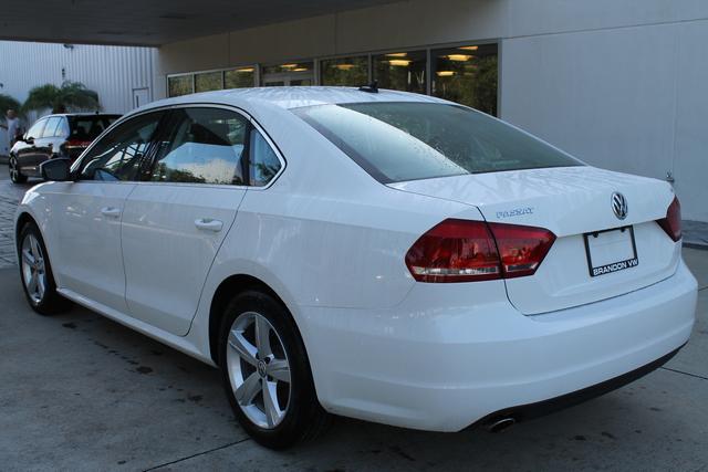 2013 Volkswagen Passat LX Convertible