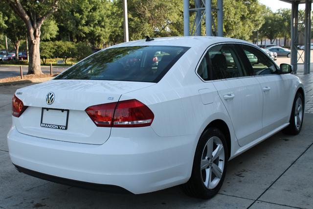 2013 Volkswagen Passat LX Convertible
