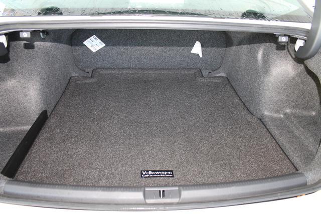 2013 Volkswagen Passat LX Convertible