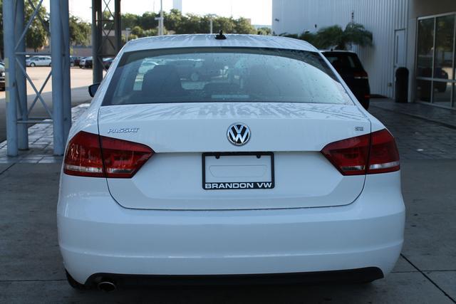 2013 Volkswagen Passat LX Convertible