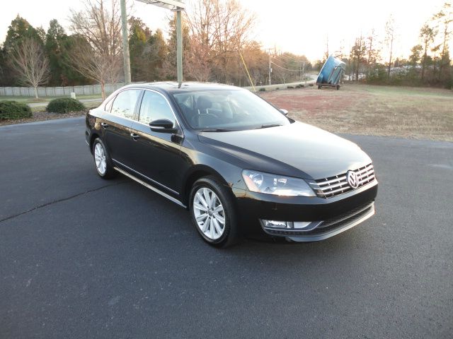 2013 Volkswagen Passat LT Loaded LOW Mileage