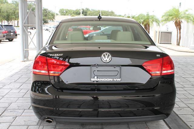 2013 Volkswagen Passat LX Convertible