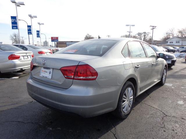 2014 Volkswagen Passat XR