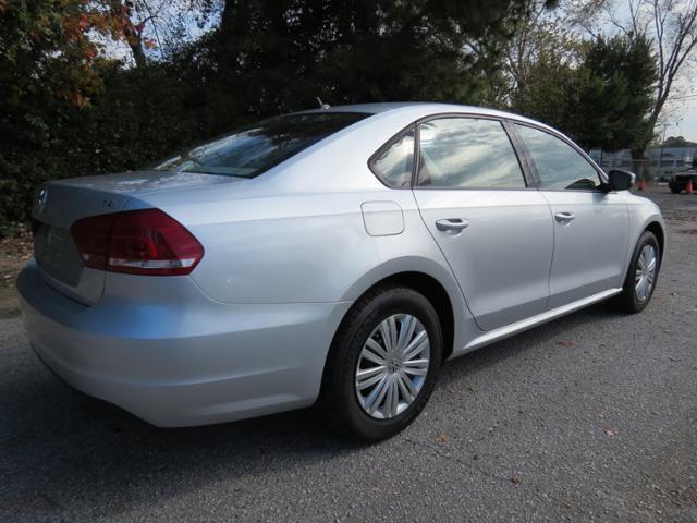 2014 Volkswagen Passat XR