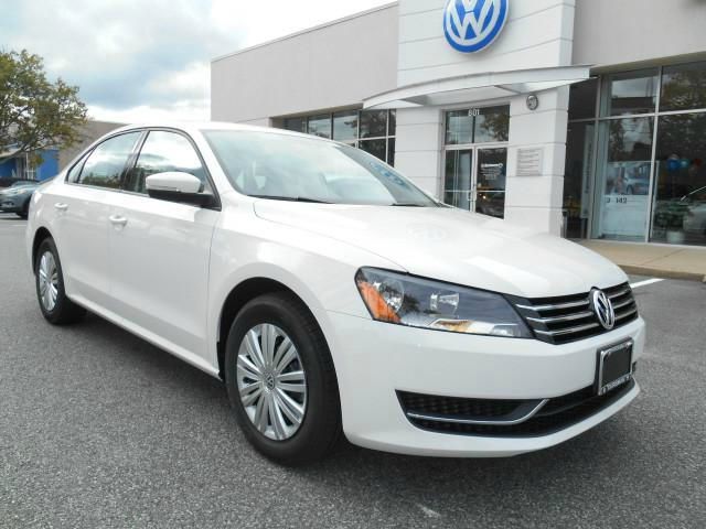 2014 Volkswagen Passat 4.2L Quattro LWB AUTO
