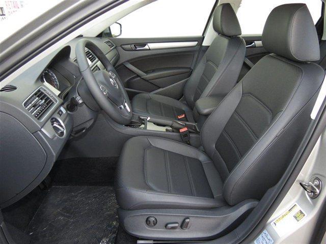 2014 Volkswagen Passat E-150 Cargo