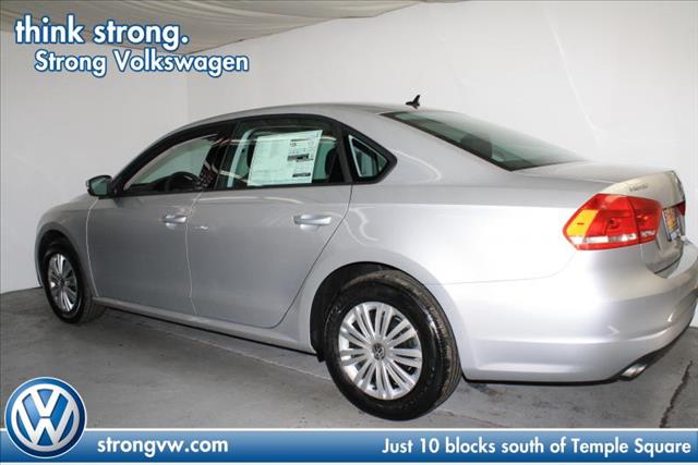 2014 Volkswagen Passat XR