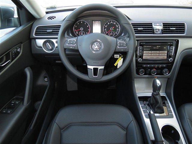2014 Volkswagen Passat Extenede CAB 4X4