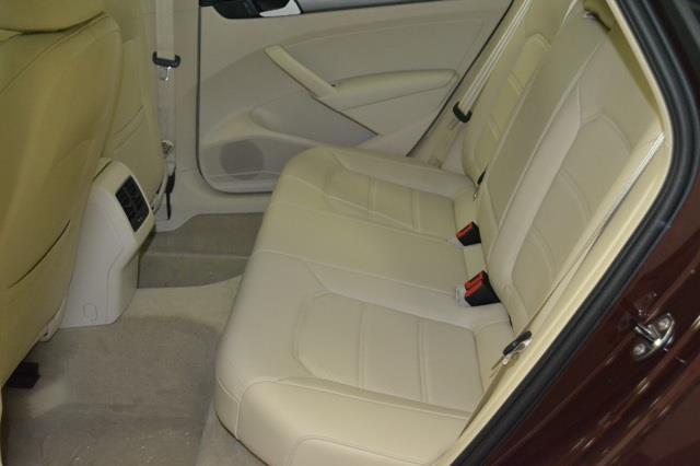 2014 Volkswagen Passat AWD EX