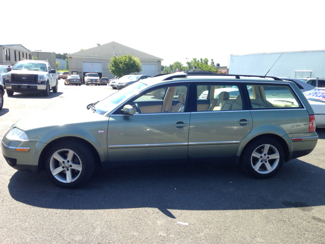 2004 Volkswagen Passat Wagon SE Crew Cab 4WD FFV