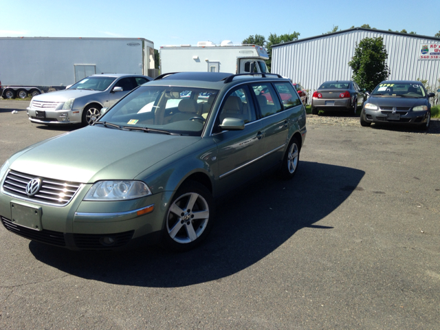 2004 Volkswagen Passat Wagon SE Crew Cab 4WD FFV