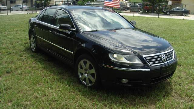 2004 Volkswagen Phaeton SE-R