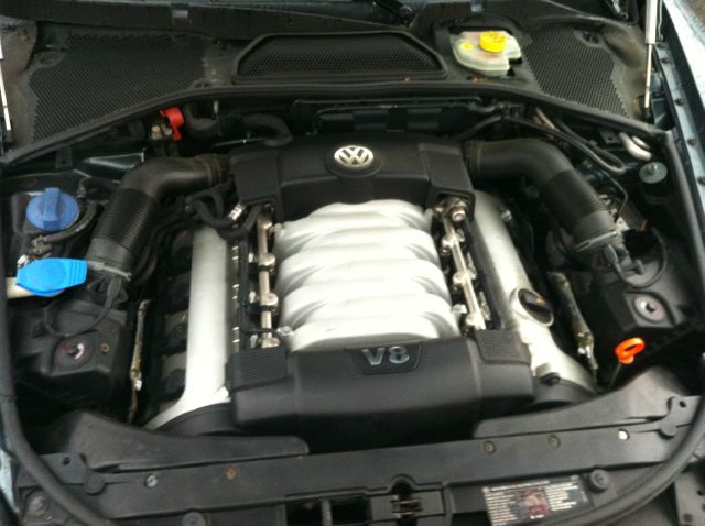 2004 Volkswagen Phaeton SE-R