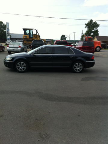 2004 Volkswagen Phaeton SE-R