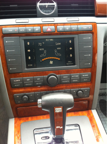 2004 Volkswagen Phaeton SE-R