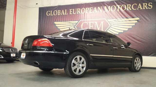 2005 Volkswagen Phaeton SE-R