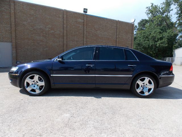 2005 Volkswagen Phaeton SE-R